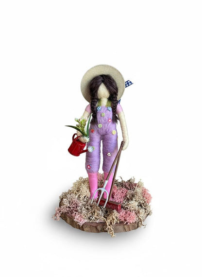 Charming British Handmade Needle Felted Gardener Figurine - Whimsical Home & Garden Decor Gift
