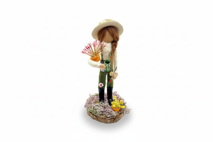 Handcrafted Felted Gardener Figurine – Nature-Inspired Wool Sculpture