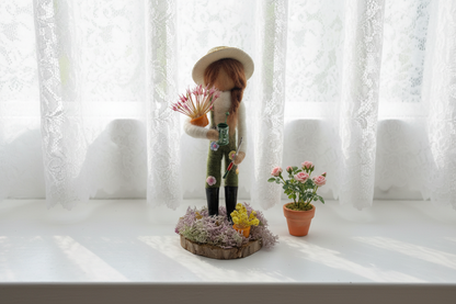 Handcrafted Felted Gardener Figurine – Nature-Inspired Wool Sculpture